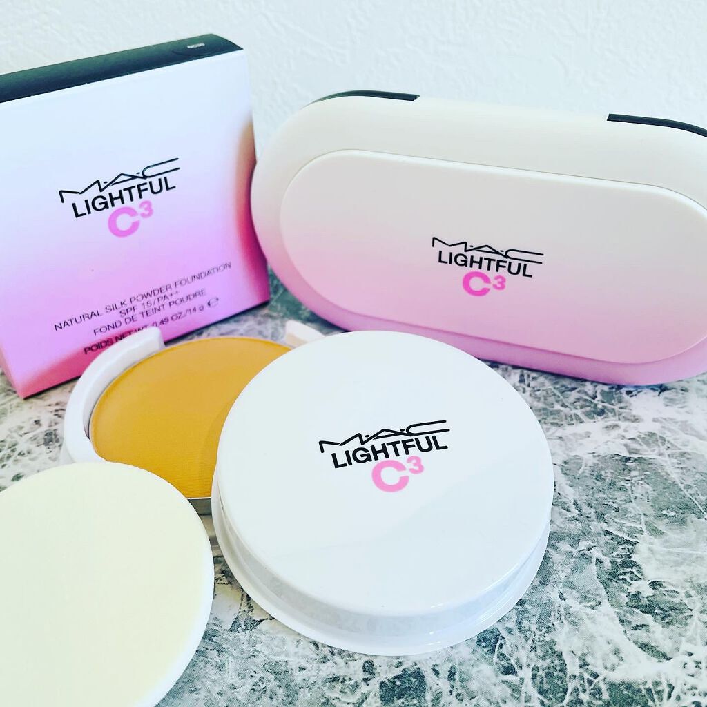 ライトフル C３ ナチュラル シルク パウダーファンデーション/M・A・C/パウダーファンデーションを使ったクチコミ（1枚目）