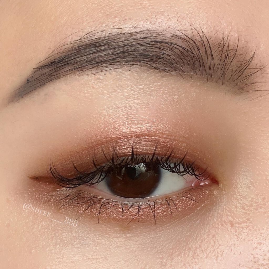 フラロッソ インテンソ アイシャドウ GD02/アスタリフト/アイシャドウパレットを使ったクチコミ（3枚目）