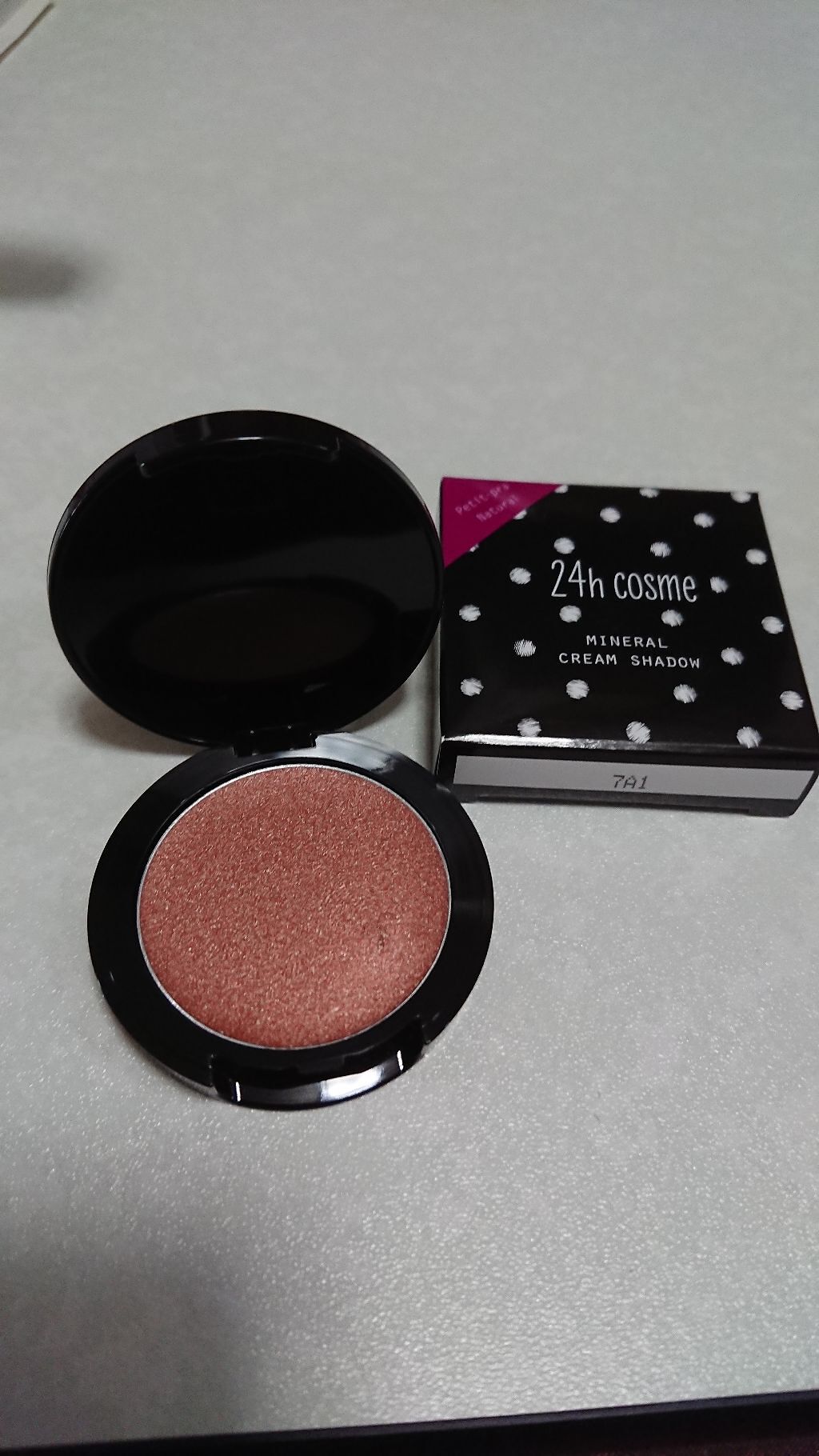 24 ミネラルクリームシャドー/24h cosme/ジェル・クリームアイシャドウを使ったクチコミ(1枚目)