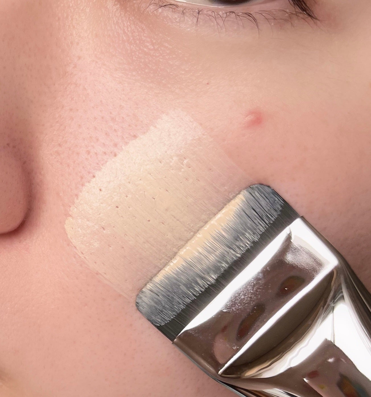 ウォーターベルベットカバーファンデーション/wakemake/リキッドファンデーションを使ったクチコミ(3枚目)