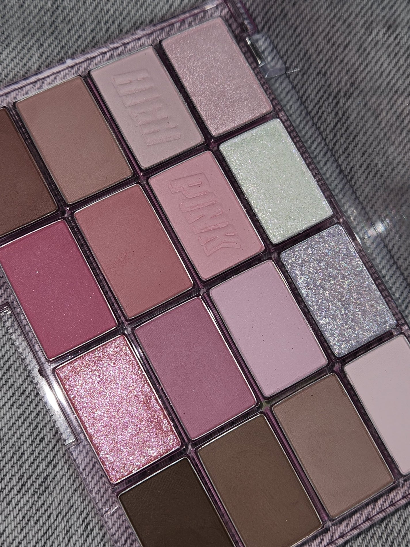 ソフトブラーリングアイパレット/wakemake/アイシャドウパレットを使ったクチコミ(1枚目)