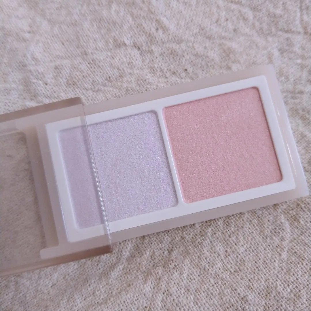 アイニュアンサー EN01 ペールマロウ/excel/アイシャドウパレットを使ったクチコミ（1枚目）