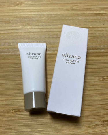 ・sitrana 
シカリペア クリーム(15g)
<loftで頂いた試供品>

エイジングケアの基礎化粧品とシカ成分というものに興味を持っていたので、両方を兼ね備えているクリームを会計時に頂けるとは！