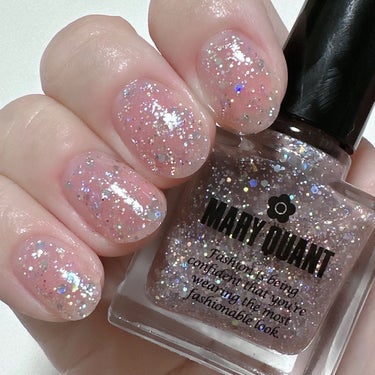 MARY QUANT ネイル ポリッシュのクチコミ「.
.

MARY QUANT
ネイル ポリッシュ
017 mermaid glitter🧜‍.....」（2枚目）