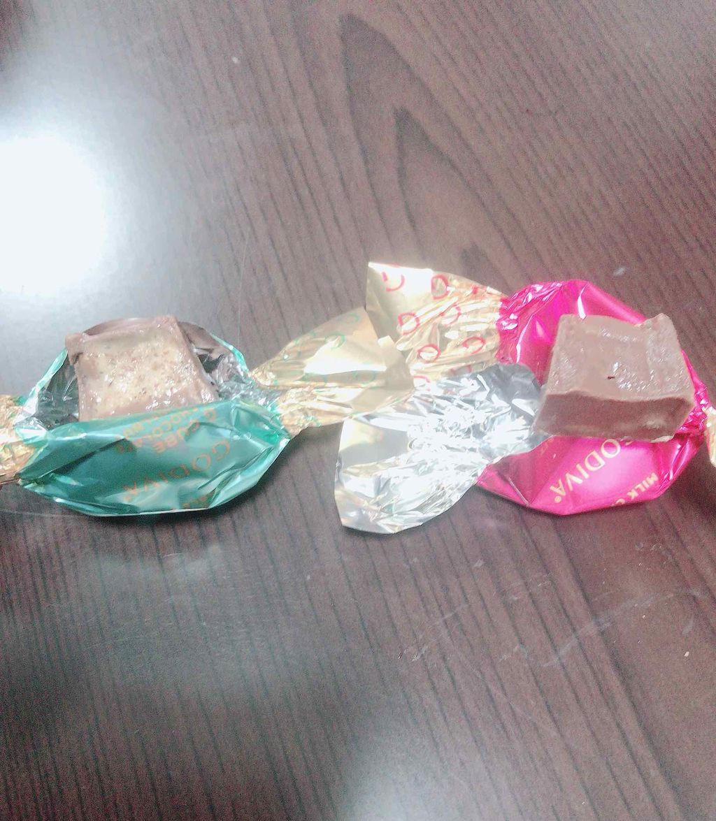 ねみゅねみゅ on LIPS 「ヤッホーホワイトデーだね!チョコレートを紹介するわーい🙌ゴディ..」(2枚目)