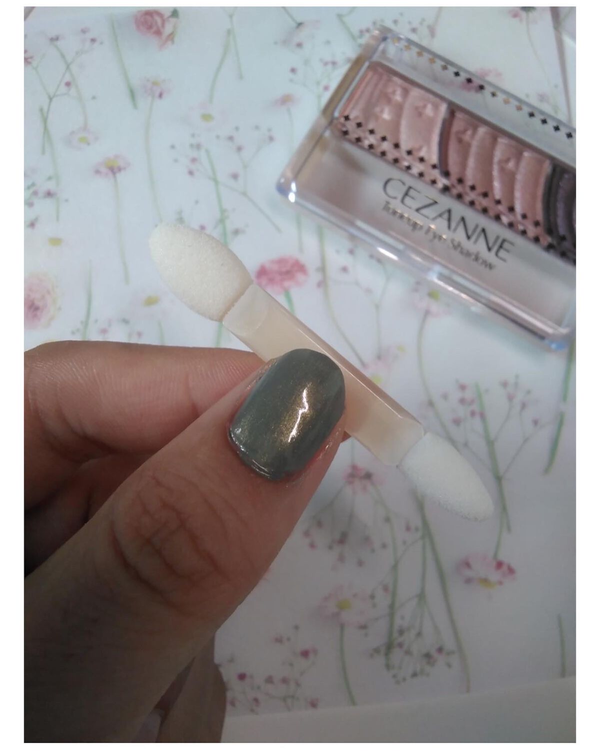 トーンアップアイシャドウ/CEZANNE/アイシャドウパレットを使ったクチコミ（3枚目）