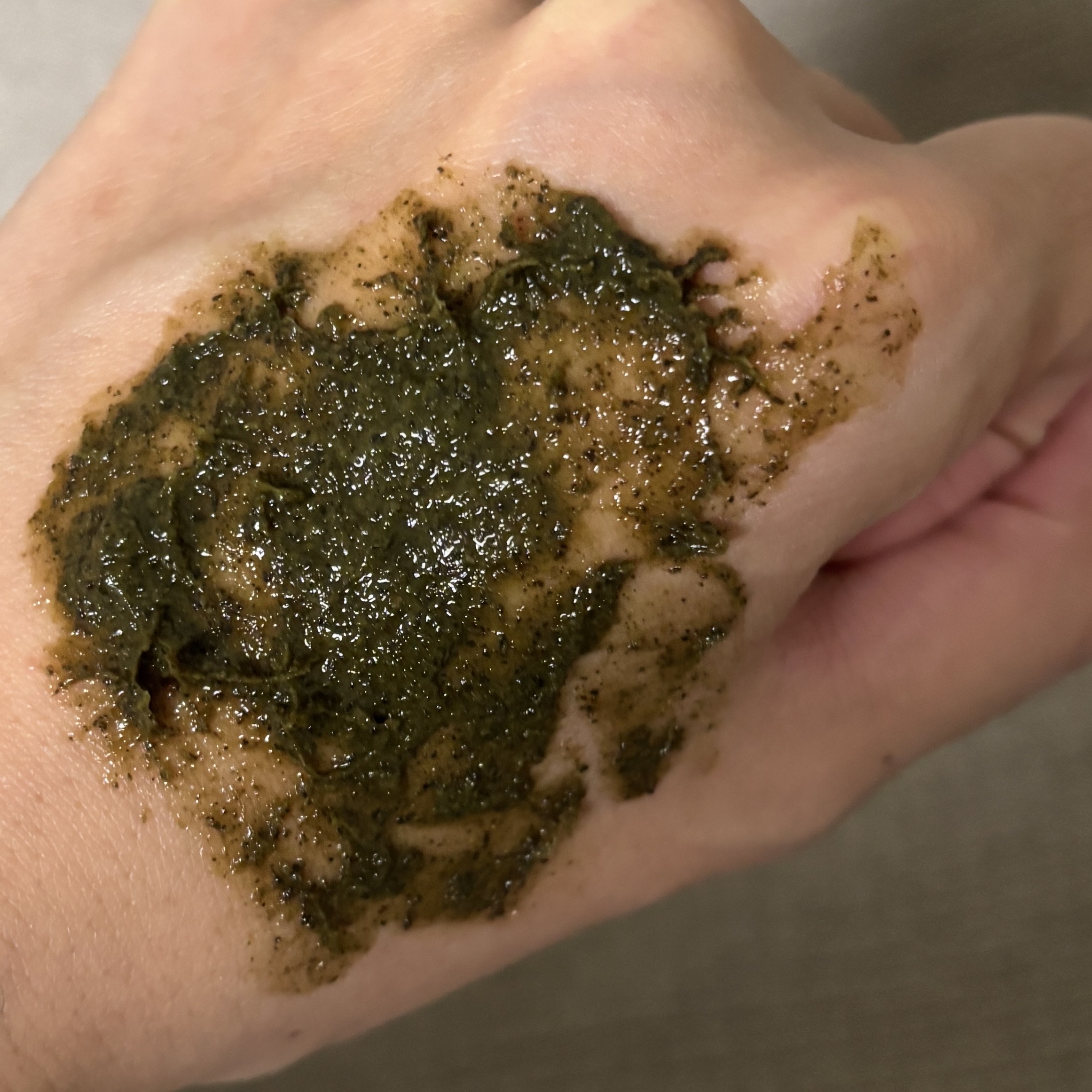 ティーツリーハーブピーリングパック/WellDerma/洗い流すパック・マスクを使ったクチコミ（3枚目）