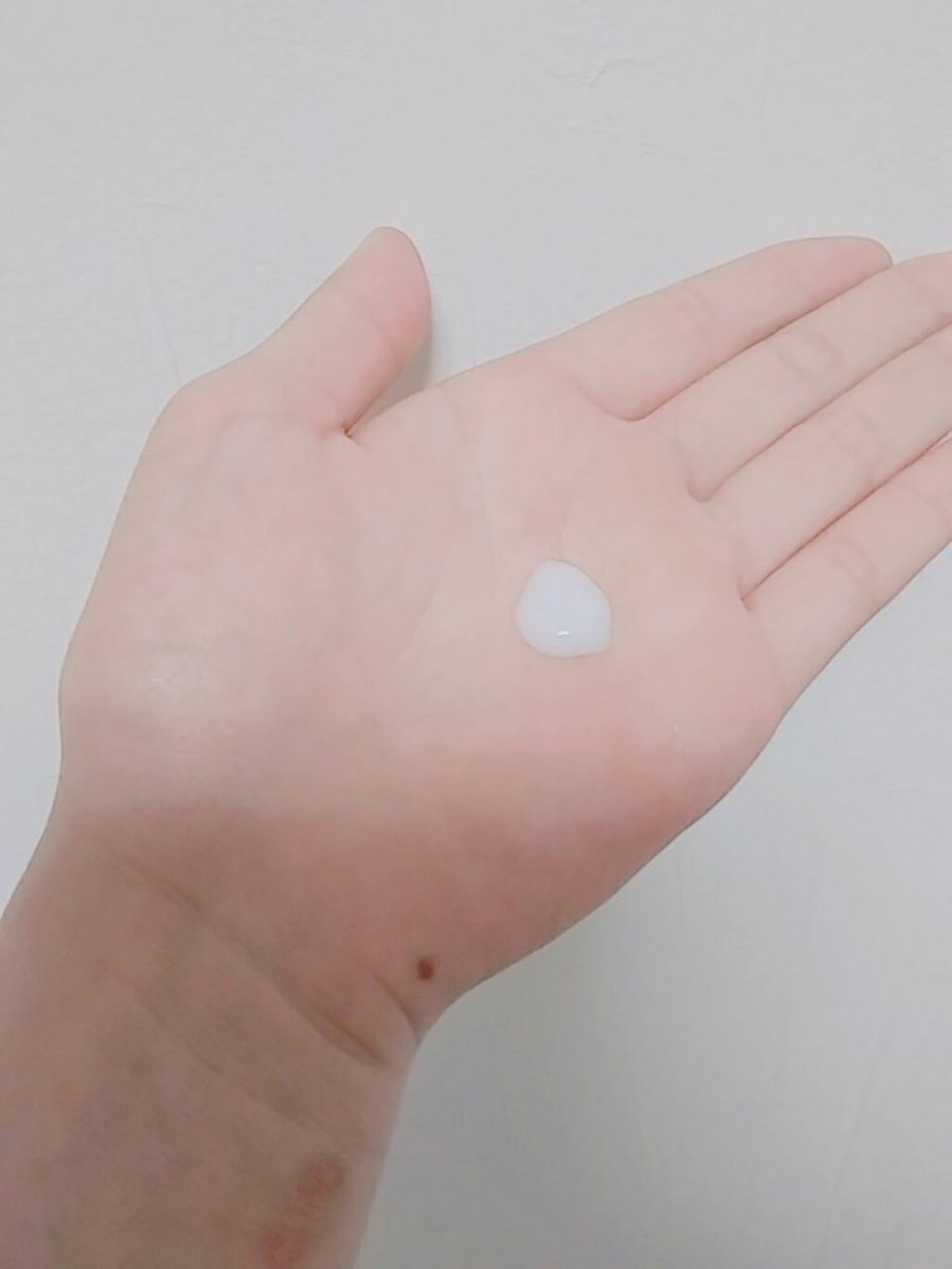 MILK BUBBLE ESSENCE PACK ＃STRAWBERRY/G9SKIN/美容液を使ったクチコミ（2枚目）