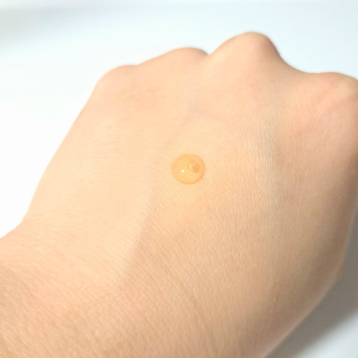 BANILA CO V-V バイタルライジング エッセンスのクチコミ「バニラコのビタミンエッセンス🍋
クレンジングバームが人気のブランドですね～！

✼••┈┈••.....」（3枚目）