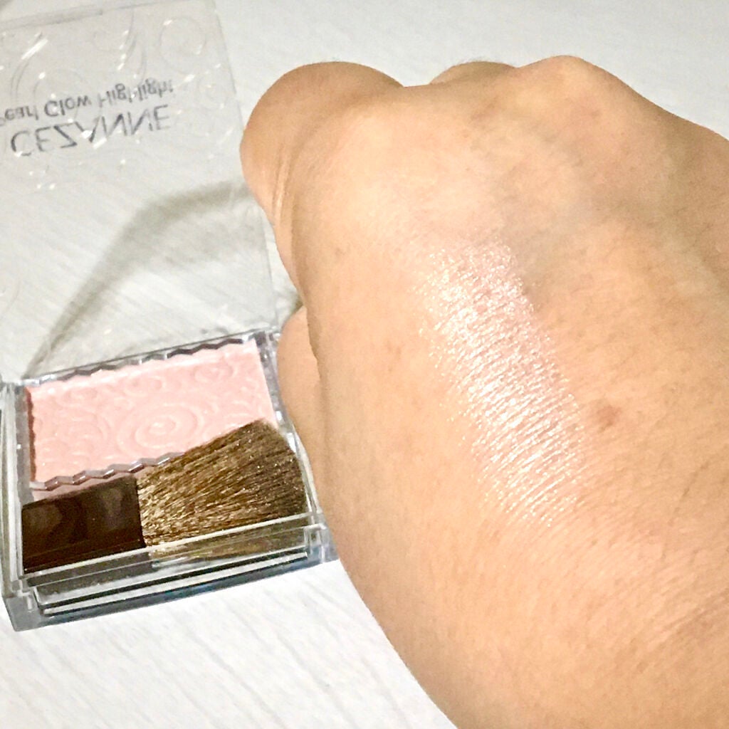 パールグロウハイライト/CEZANNE/パウダーハイライトを使ったクチコミ(8枚目)