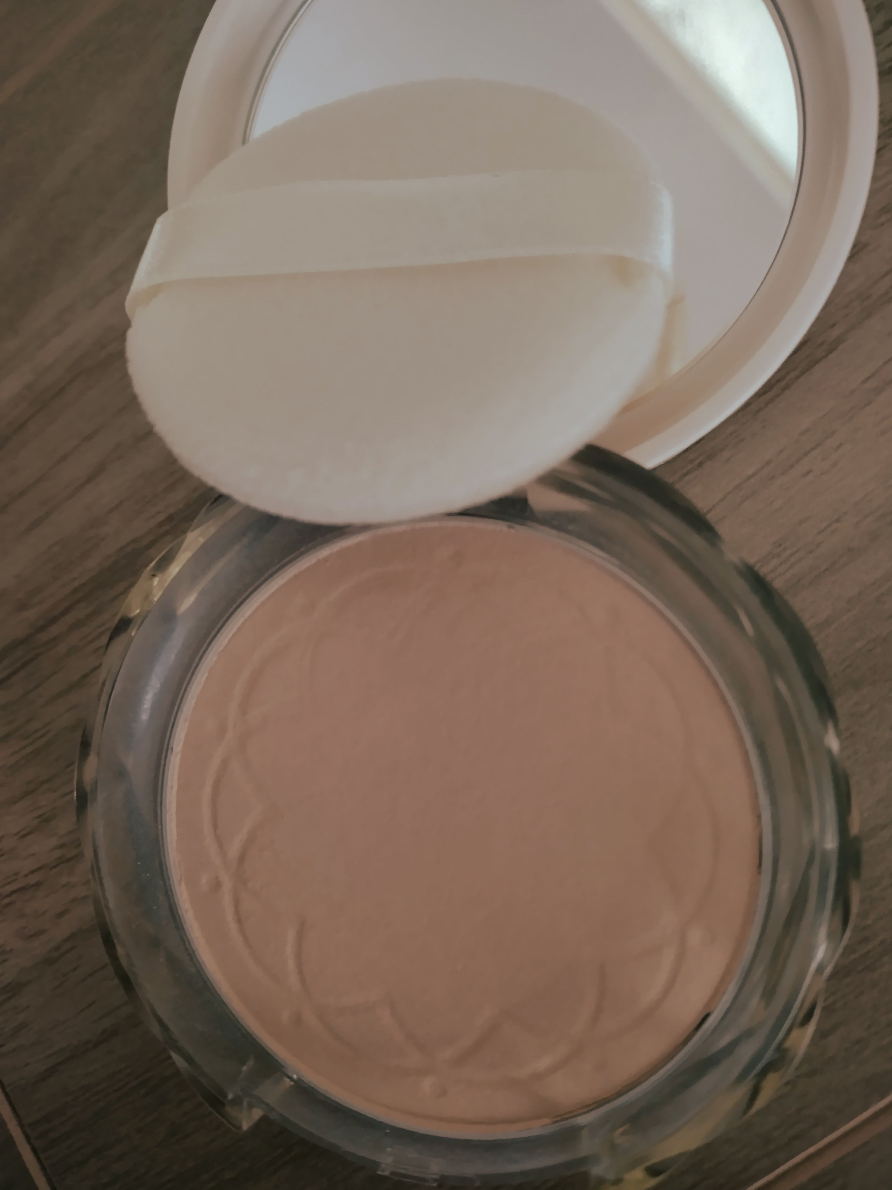 UVシルクカバーパウダー/CEZANNE/プレストパウダーを使ったクチコミ（2枚目）