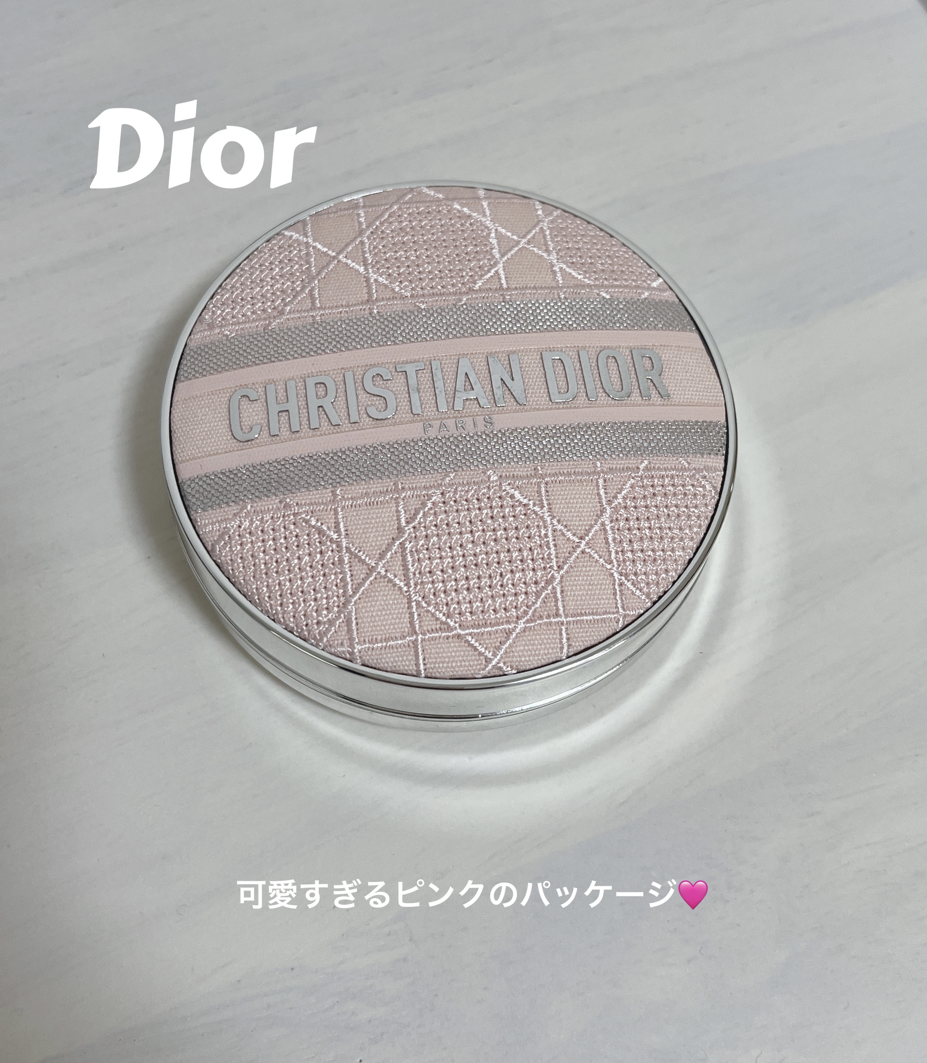 ディオールスキン フォーエヴァー クッション ケース（数量限定品） ピンク エンブロイダード カナ―ジュ ケース/Dior/その他化粧小物を使ったクチコミ（1枚目）