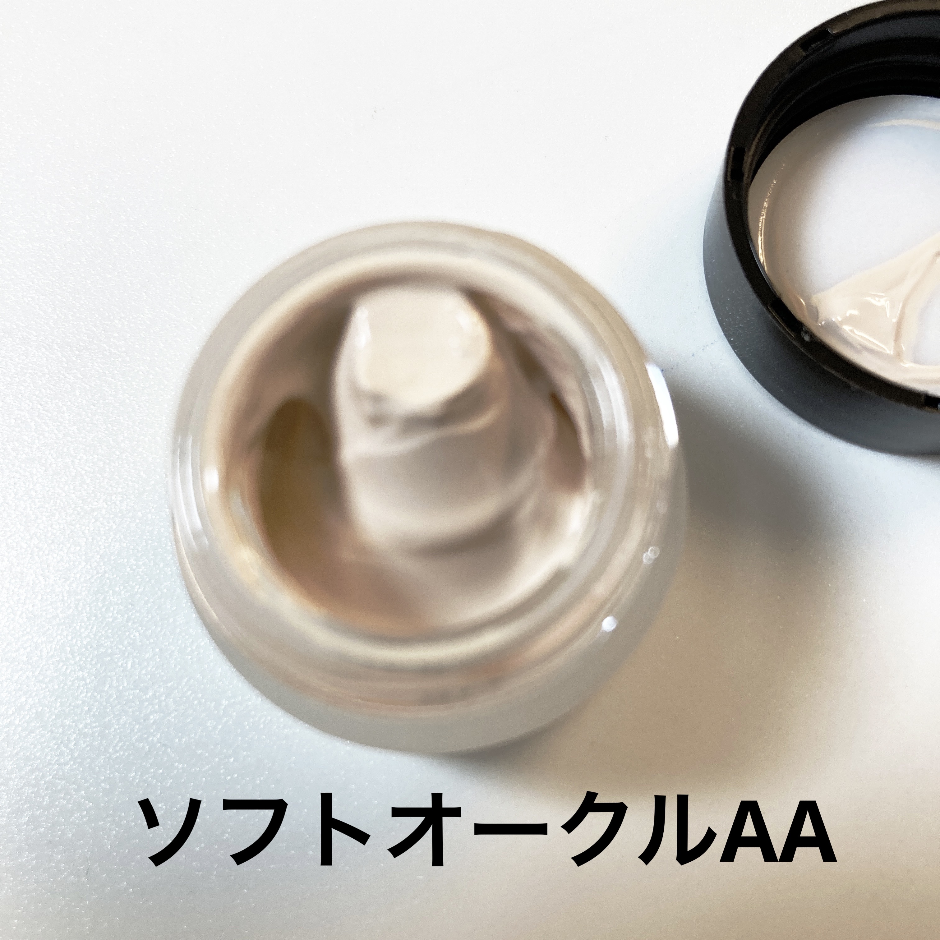 ライブリースキン　ウェア ソフトオークルAA/KANEBO/クリーム・エマルジョンファンデーションを使ったクチコミ（2枚目）