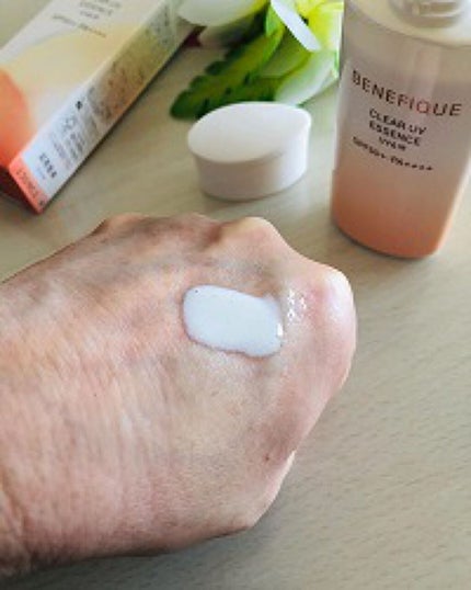 ベネフィーク クリア UV エッセンス(UV&IR)/BENEFIQUE/日焼け止めローションを使ったクチコミ(2枚目)
