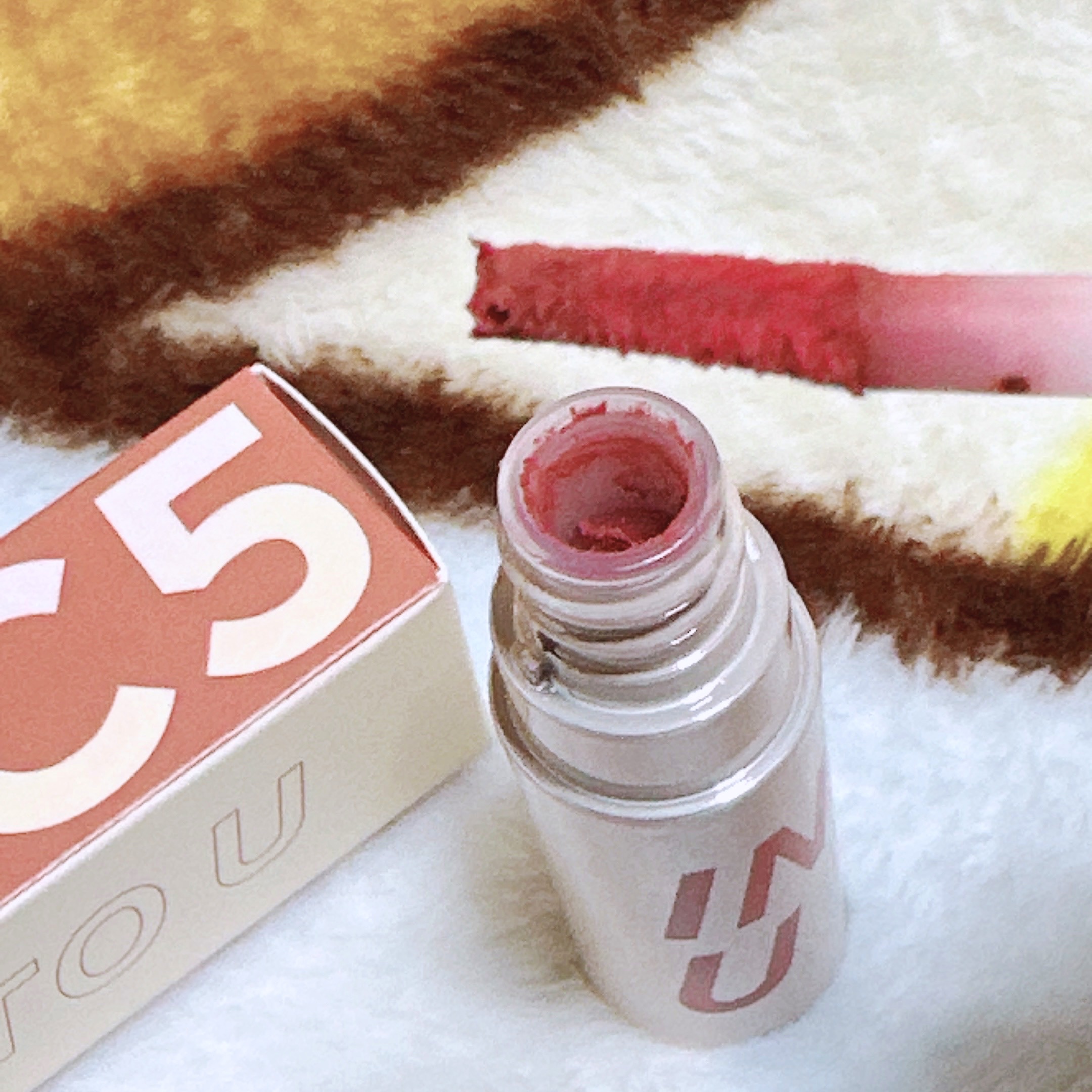 カスタマイズエアリーリップマッド/INTO U/口紅を使ったクチコミ（3枚目）