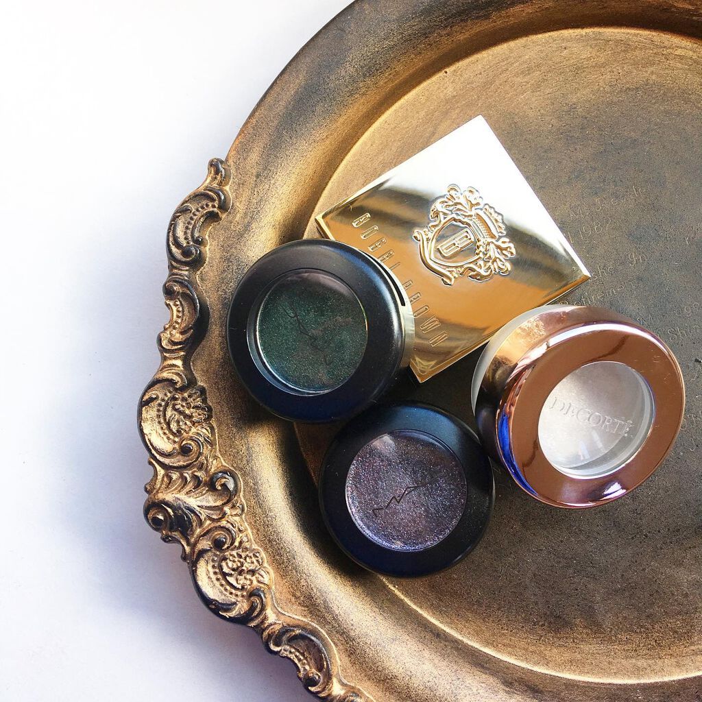 スモール アイシャドウ ザッツ ショウビズ ベイビー/M・A・C/単色アイシャドウを使ったクチコミ（1枚目）