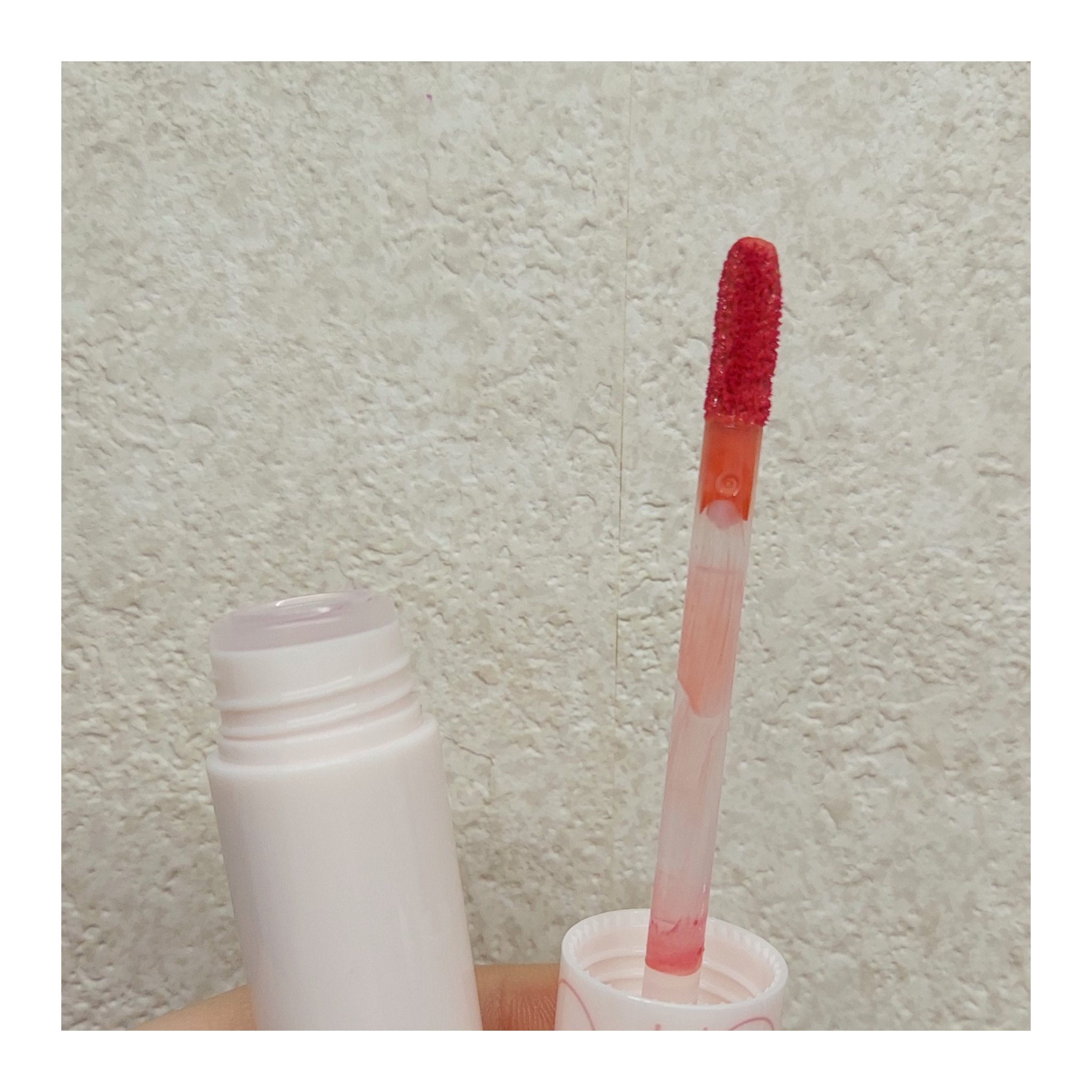 ジューシーラスティングティント/rom&nd/リップティントを使ったクチコミ（3枚目）