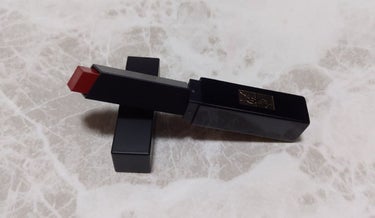 サテン クラッシュ No.28 アンコンフォーミング トープ/YVES SAINT LAURENT BEAUTE/シングルアイシャドウを使ったクチコミ（3枚目）