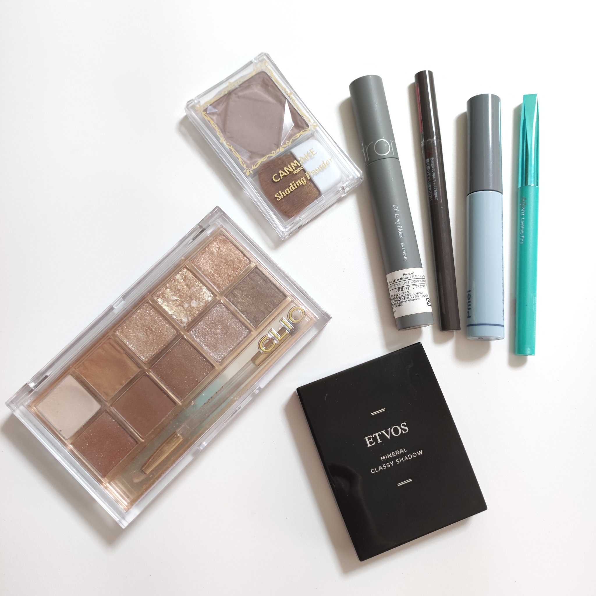 ミネラルクラッシィシャドー/エトヴォス/アイシャドウパレットを使ったクチコミ（3枚目）