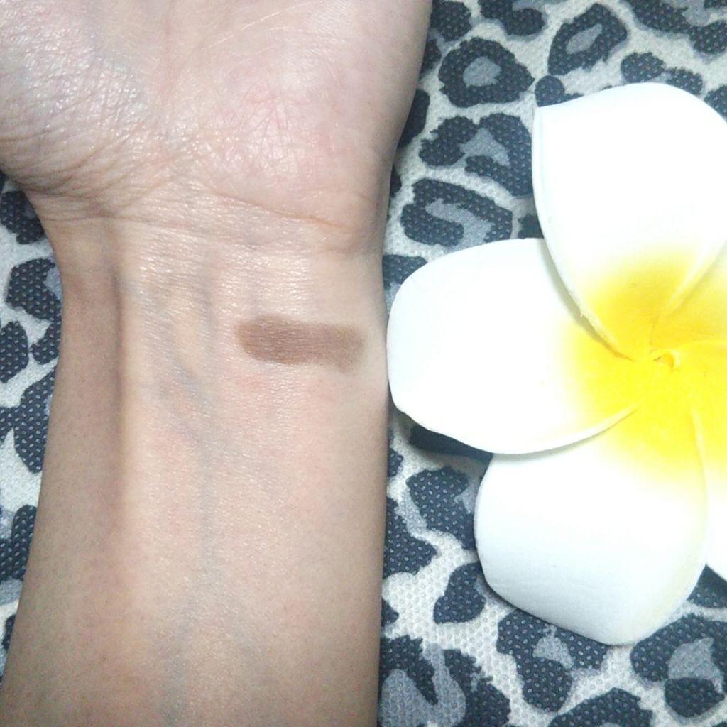 スモール アイシャドウ/M・A・C/単色アイシャドウを使ったクチコミ（3枚目）