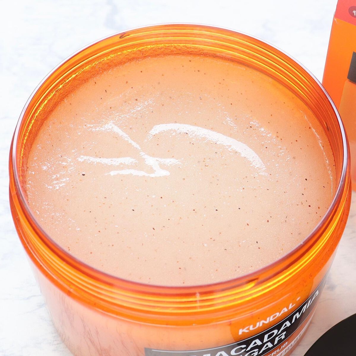 シュガーボディスクラブ ピンクグレープフルーツ/KUNDAL/ボディスクラブを使ったクチコミ（2枚目）