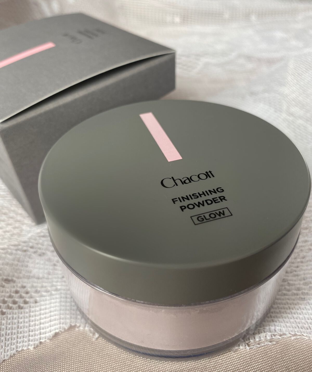 フィニッシングパウダー グロー/チャコット・コスメティクス/ルースパウダーを使ったクチコミ(2枚目)