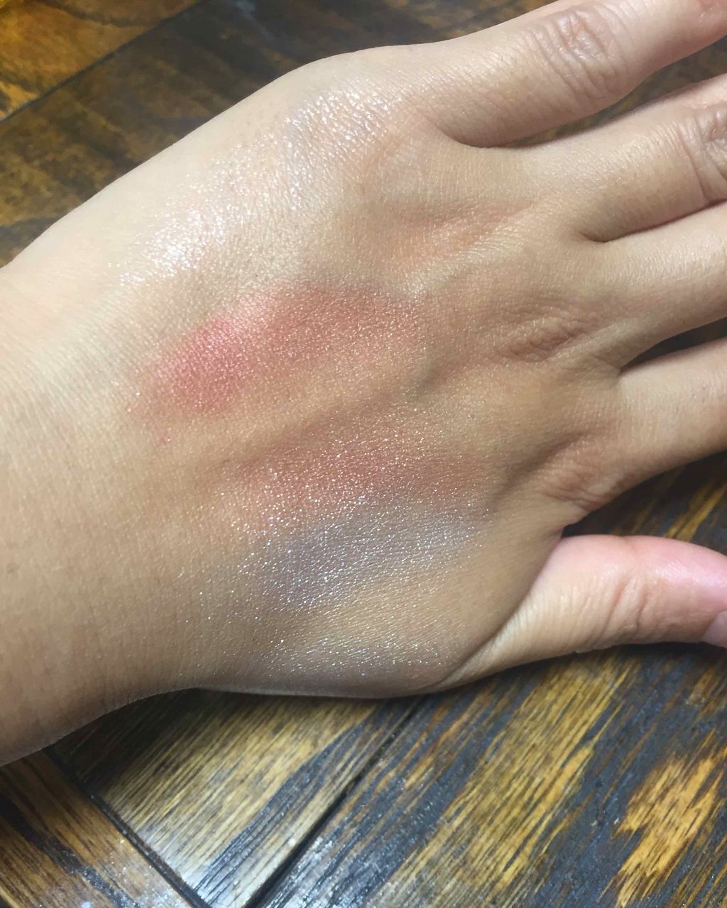 ブライトアップアイシャドウ/media/単色アイシャドウを使ったクチコミ（2枚目）