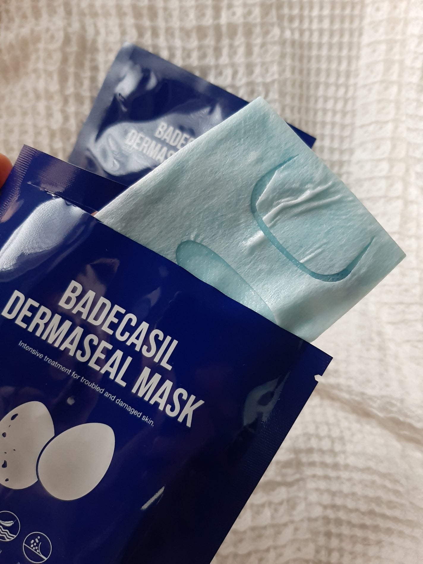 BADECASIL DERMASEAL MASK/23years old/シートマスク・パックを使ったクチコミ(2枚目)