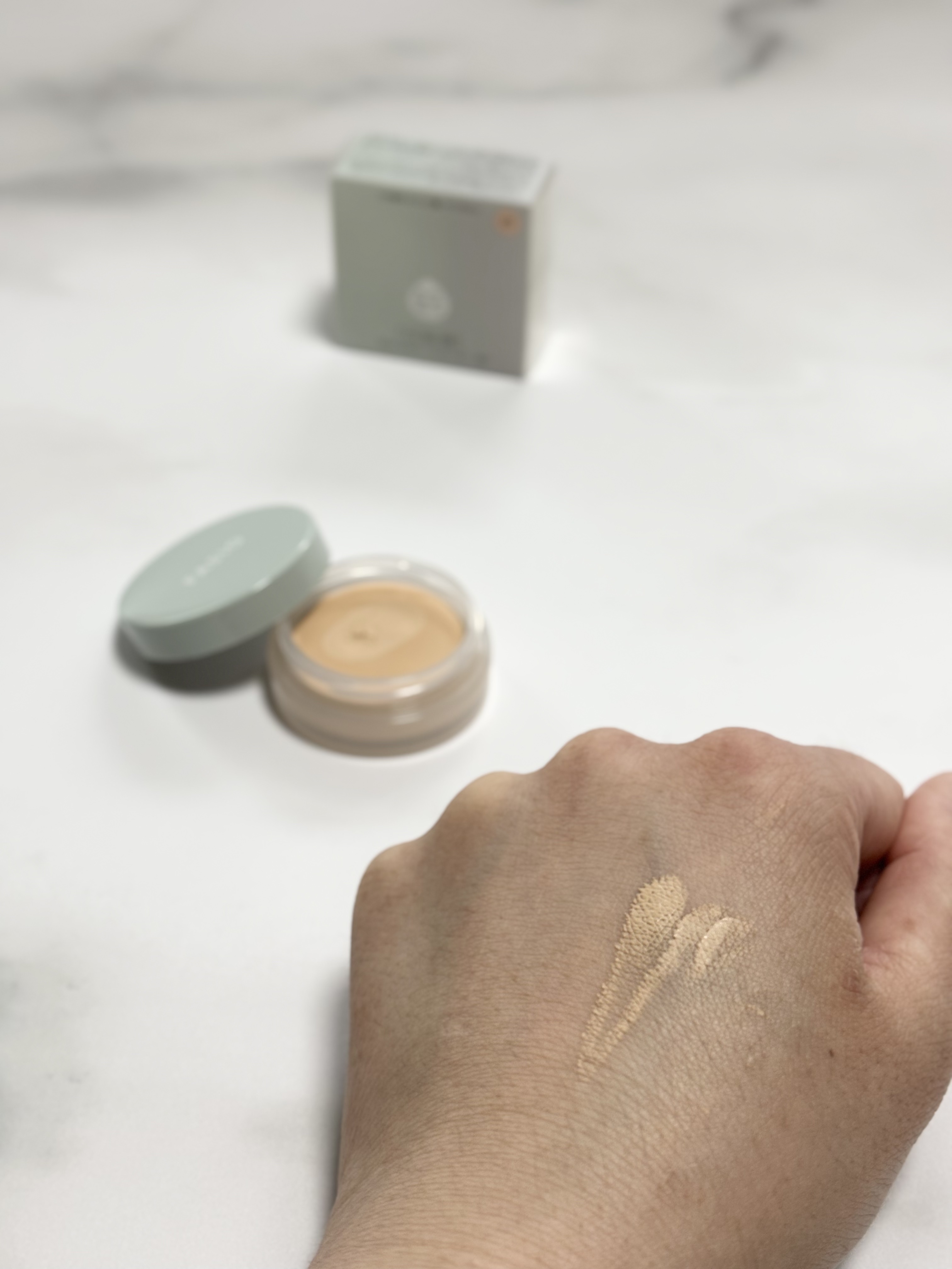 ウルトラカバー コンシーラー WP/FASIO/クリームコンシーラーを使ったクチコミ（3枚目）