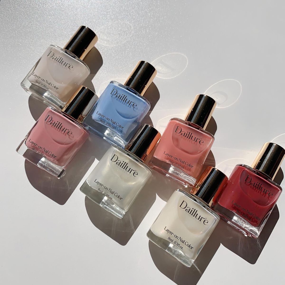 Layer-on Nail Color / Daillure