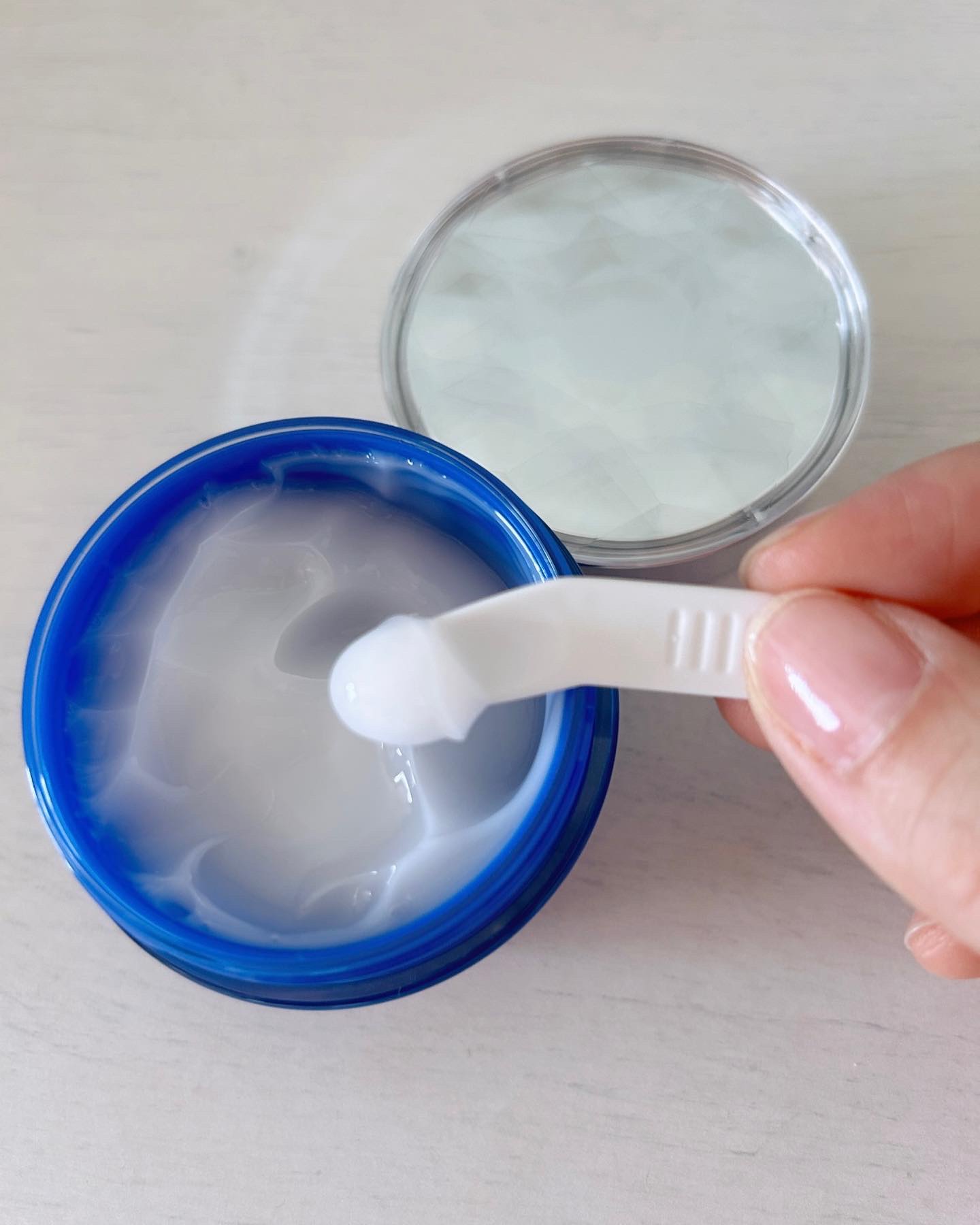 オールインワンジェル（スクアレンジェル）/sVEAS/オールインワン化粧品を使ったクチコミ（2枚目）