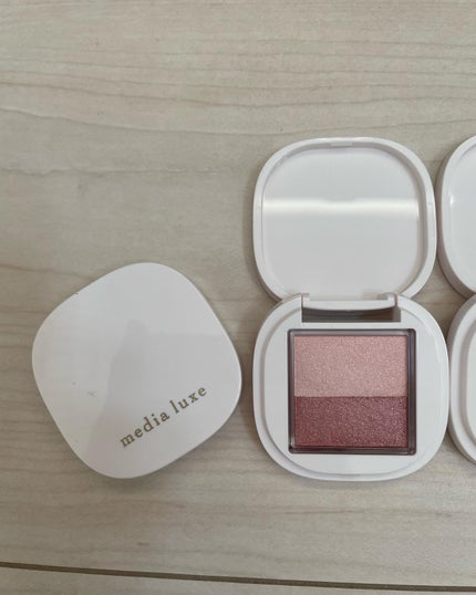アイカラー/media luxe/アイシャドウパレットを使ったクチコミ(3枚目)