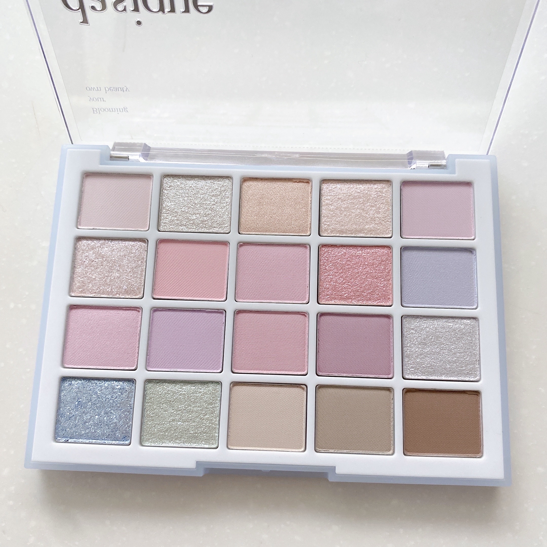 ムードシャドウパレット 02 クールベーシック/dasique/アイシャドウパレットを使ったクチコミ（2枚目）