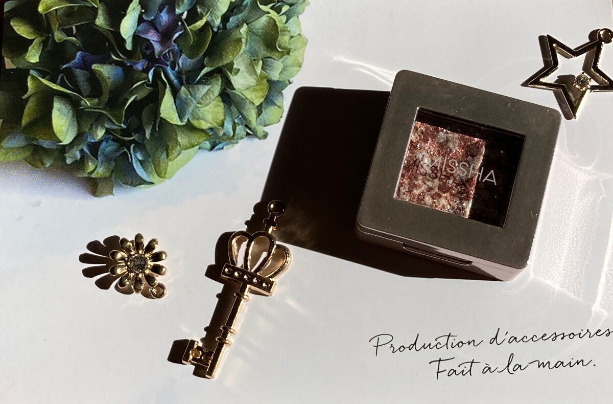 グリッタープリズム シャドウ/MISSHA/グリッターを使ったクチコミ(1枚目)