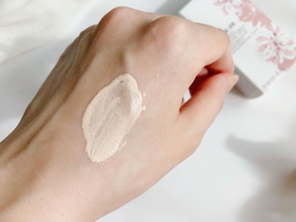 モイスチュアライジング ファンデーション プライマー/PAUL & JOE BEAUTE/化粧下地を使ったクチコミ(5枚目)