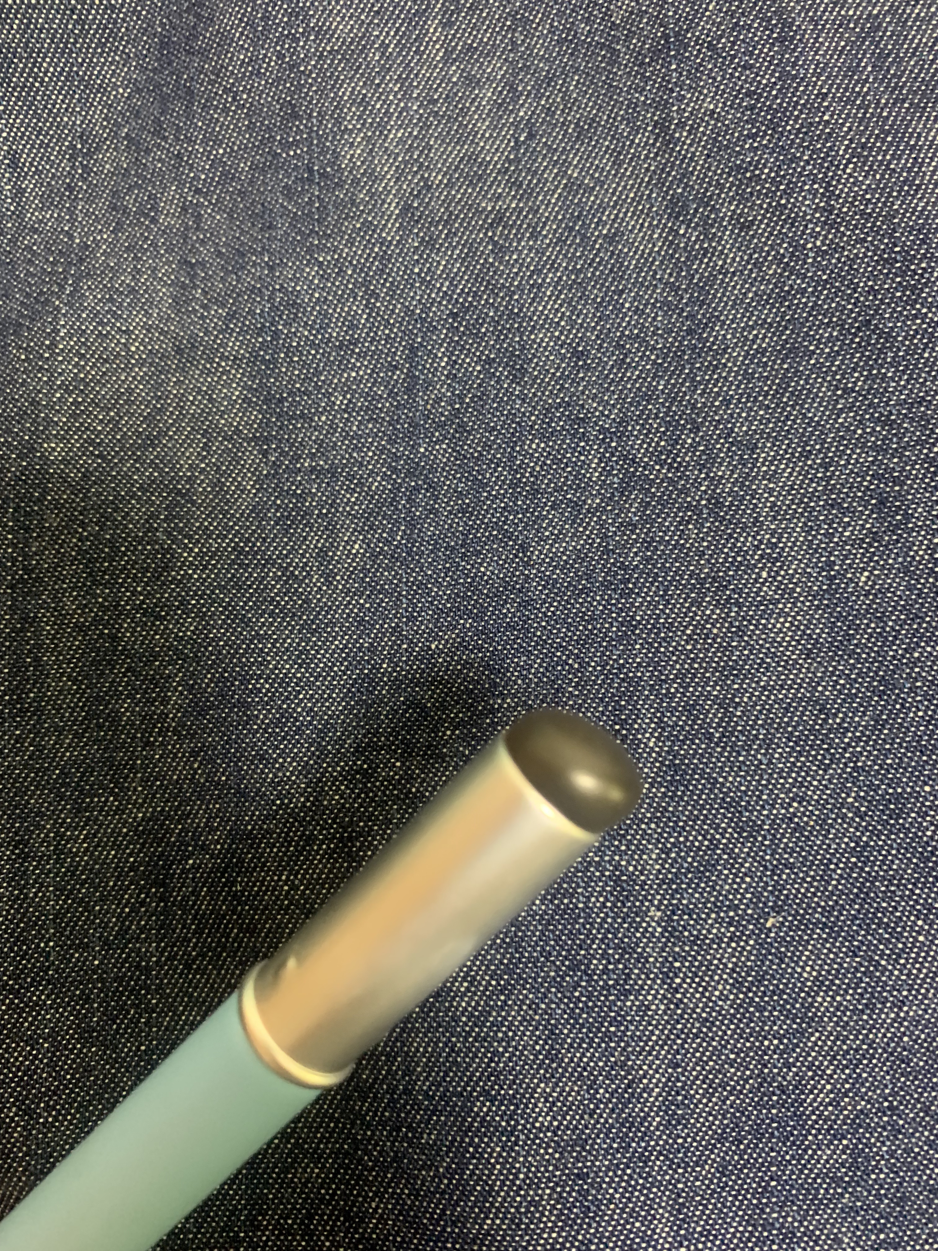 フィー フィンガーライク シリコン リップブラシ/fwee/メイクブラシを使ったクチコミ（2枚目）