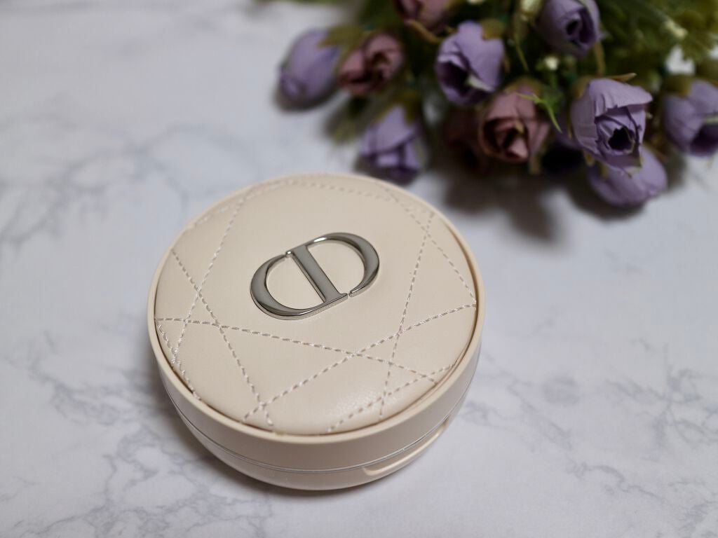 ディオールスキン フォーエヴァー クッション パウダー/Dior/ルースパウダーを使ったクチコミ(2枚目)