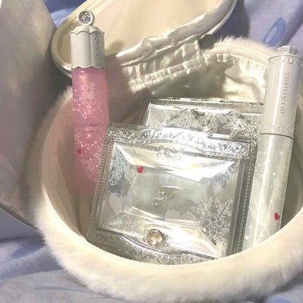 ホワイトラブストーリー コレクション (クリスマスコフレ 2018)/JILL STUART/メイクアップキットを使ったクチコミ(2枚目)