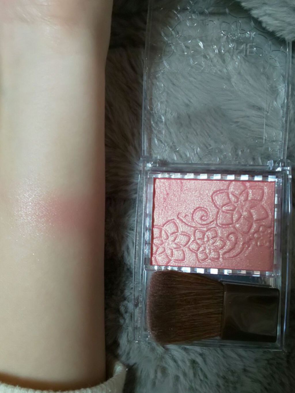 パールグロウチーク/CEZANNE/パウダーチークを使ったクチコミ（2枚目）