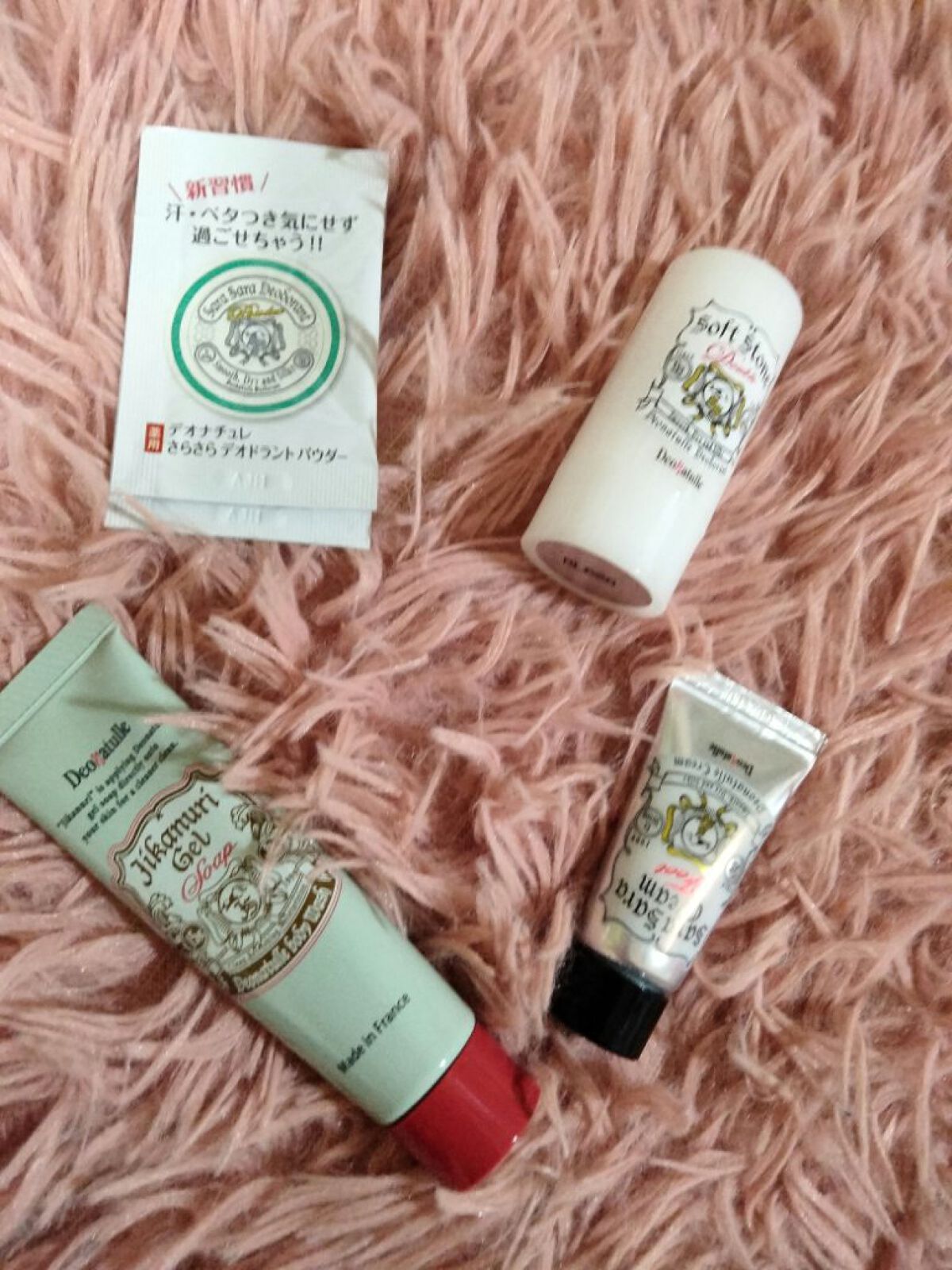 薬用さらさらデオドラントパウダー/デオナチュレ/デオドラント・制汗剤を使ったクチコミ（2枚目）