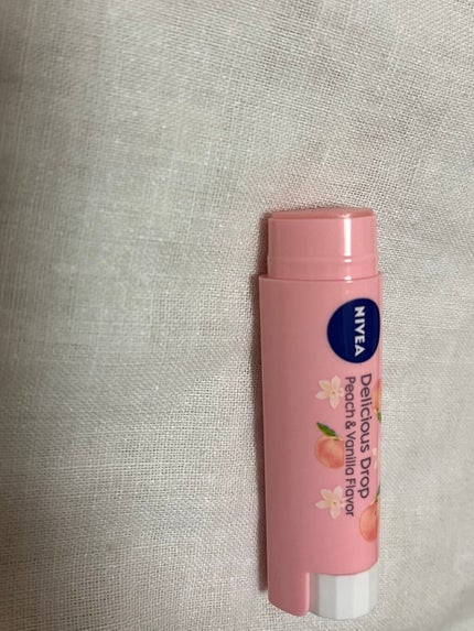ニベア フレーバーリップ デリシャスドロップ ピーチの香り/ニベア/リップクリームを使ったクチコミ(2枚目)