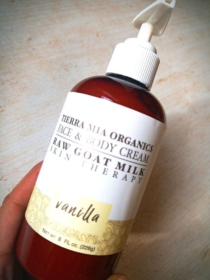 FACE&BODY CREAM RAW GOAT MILK SKIN THERAPY/TIERRA MIA ORGANICS/ボディクリームを使ったクチコミ(2枚目)
