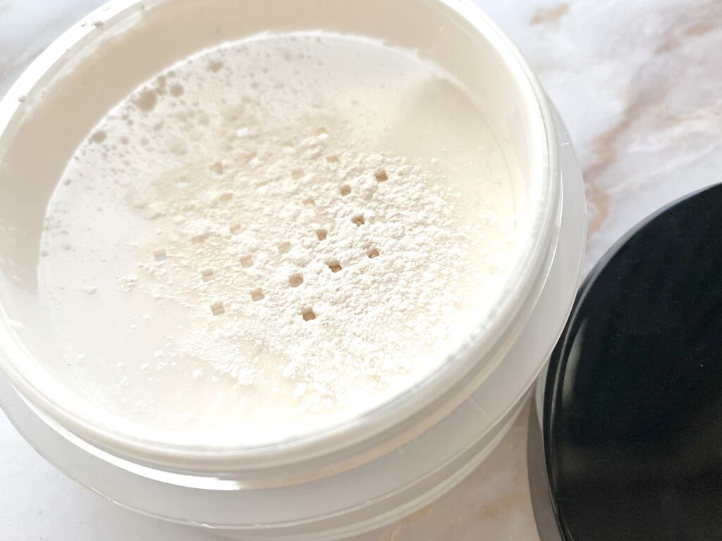 プードゥル ユニヴェルセル リーブル N/CHANEL/ルースパウダーを使ったクチコミ（2枚目）