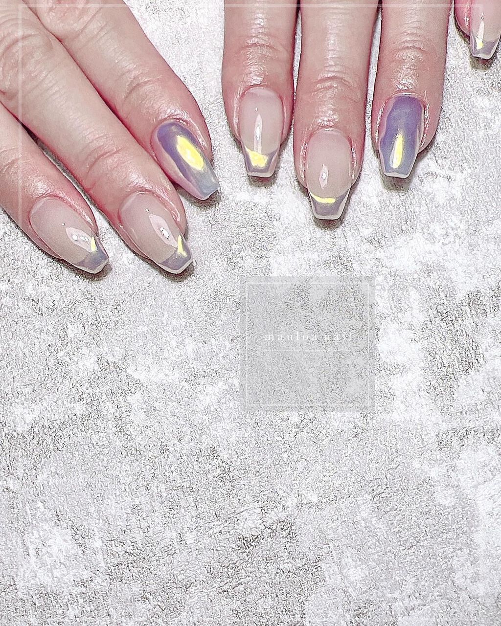 mauloa_nail on LIPS 「・オーロラフレンチ🌈いつもありがとうございますっ💗💗・ネイルや..」(1枚目)