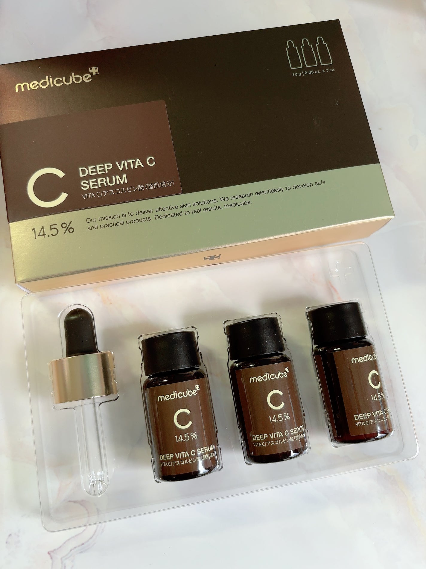 ディープビタCアンプル2.0/MEDICUBE/美容液を使ったクチコミ(4枚目)