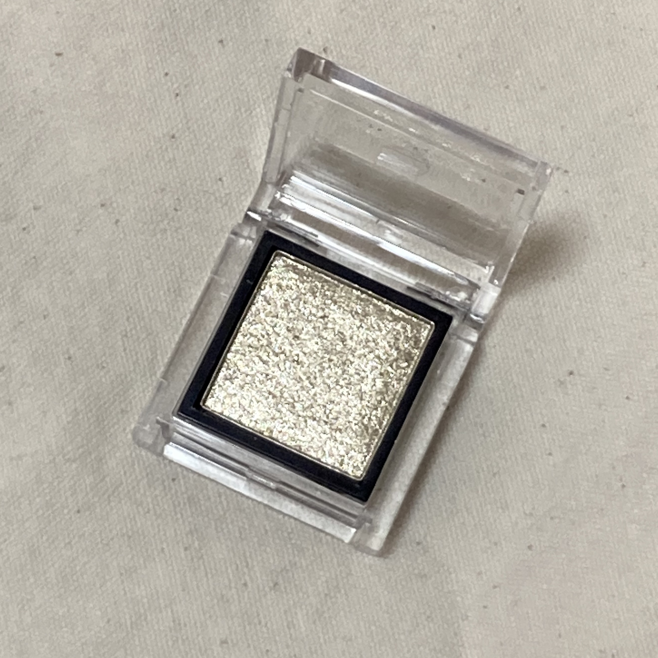 eyeshadow/SLN/単色アイシャドウを使ったクチコミ（2枚目）