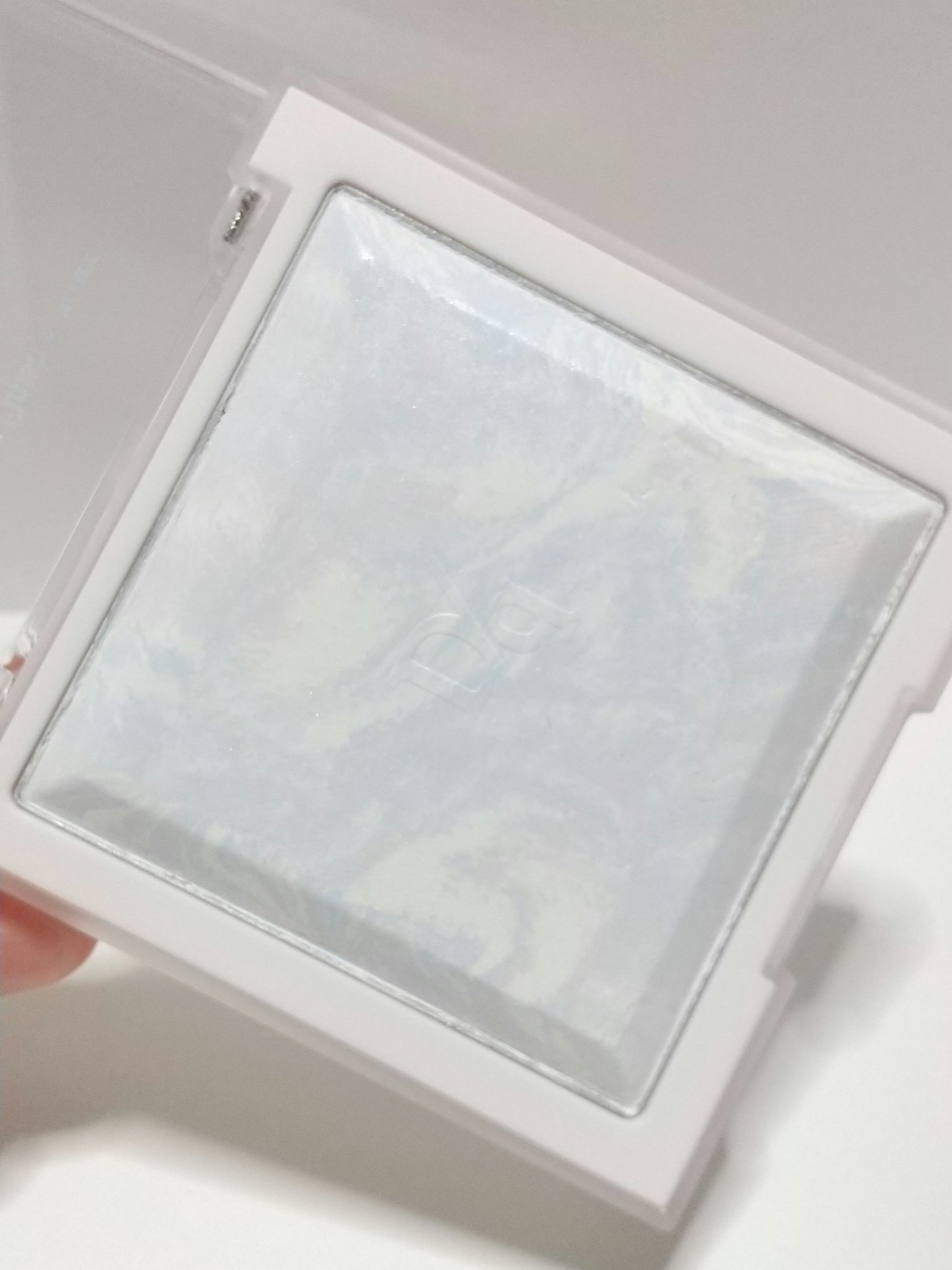 コレクティングフィニッシュパウダー/dasique/プレストパウダーを使ったクチコミ（2枚目）