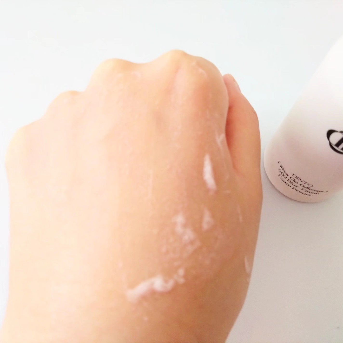 ブラーフィニッシュフォームプライマー/Dinto/化粧下地を使ったクチコミ(3枚目)