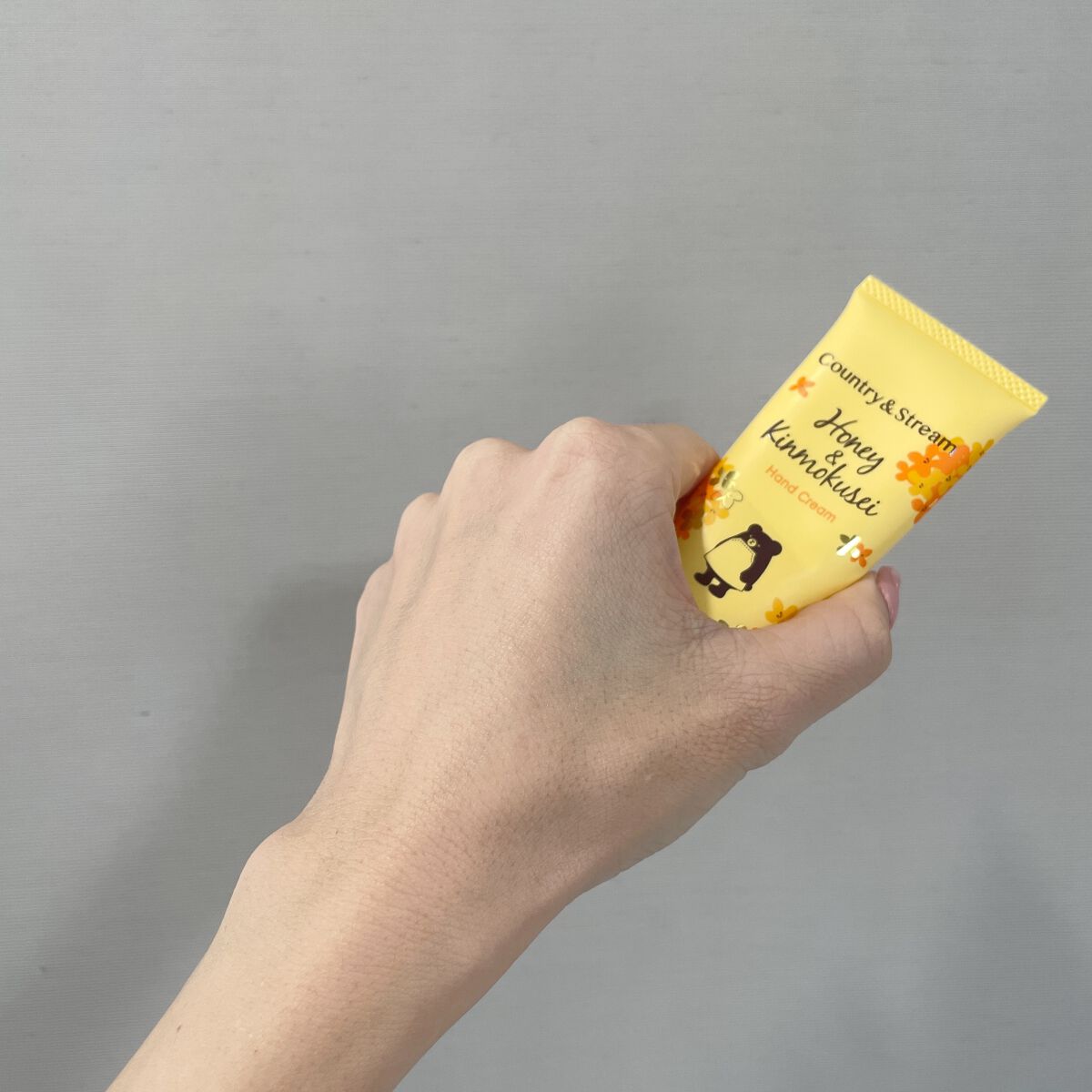 トリートメントハンドクリームK(ハチミツとキンモクセイ)/カントリー&ストリーム/ハンドクリームを使ったクチコミ(3枚目)