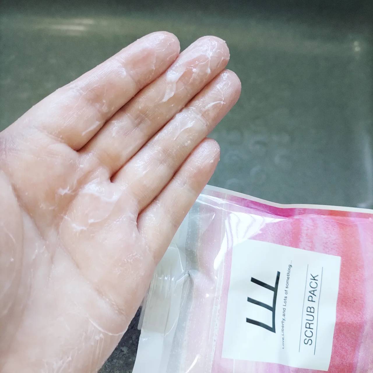 3Way毛穴マイルドスクラブ/LLL/スクラブ・ゴマージュを使ったクチコミ（3枚目）